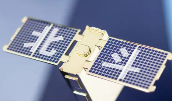 北斗定位系统，精确高